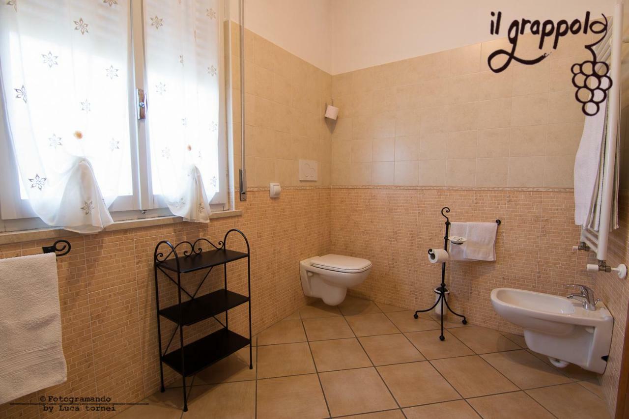 B&B Il Grappolo Foresteria Lombarda Sirmione Exterior photo